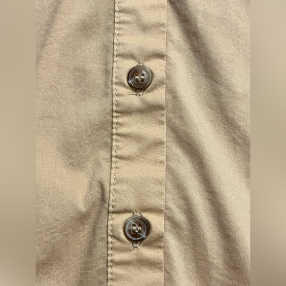 New York & Company Madison Shirt Tan Button-Up Short-Sleeve Women’s Size Medium - Picture 7 of 16
